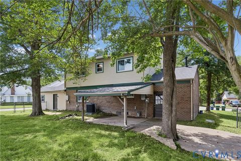 Tiny photo for 588 Windjammer Crescent, Newport News, VA 23602 (MLS # 2614416)