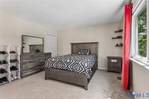 Tiny photo for 588 Windjammer Crescent, Newport News, VA 23602 (MLS # 2614416)