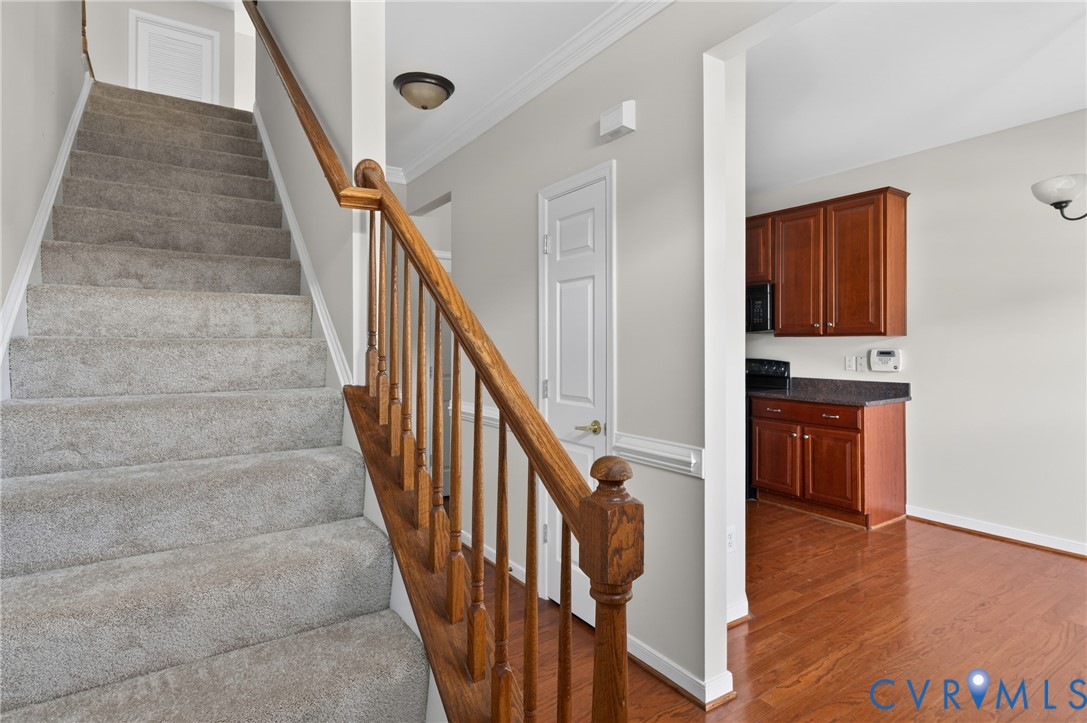6036 Eagles Crest Drive