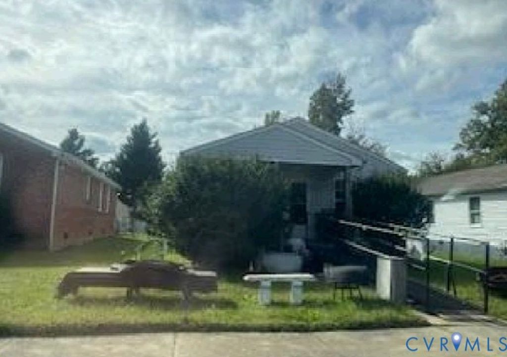 Photo for 417 E Ladies Mile Road, Richmond, VA 23222 (MLS # 2529156)