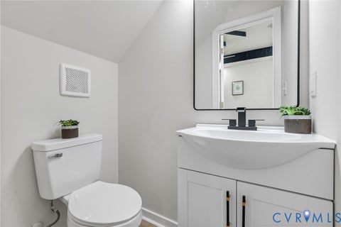 Tiny photo for 810 S Jones Street, Petersburg, VA 23803 (MLS # 2624352)