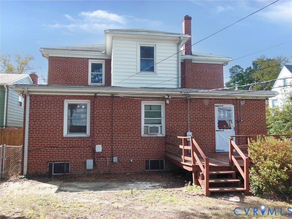2203 Seminary Avenue