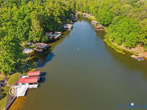 Tiny photo for 20149 Oak River Court, South Chesterfield, VA 23803 (MLS # 2617860)