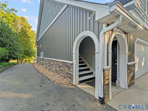 Tiny photo for 20149 Oak River Court, South Chesterfield, VA 23803 (MLS # 2617860)
