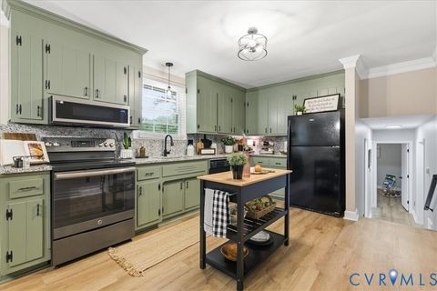 Tiny photo for 105 Flintlock Drive, Colonial Heights, VA 23834 (MLS # 2613241)