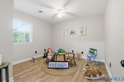 Tiny photo for 105 Flintlock Drive, Colonial Heights, VA 23834 (MLS # 2613241)