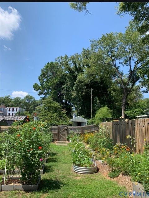 Tiny photo for 302 W 25th Street, Richmond, VA 23225 (MLS # 2533890)