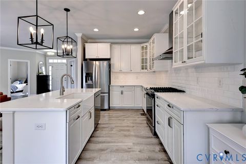 Tiny photo for 126 Hollinwell, Williamsburg, VA 23188 (MLS # 2609223)