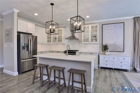 Tiny photo for 126 Hollinwell, Williamsburg, VA 23188 (MLS # 2609223)