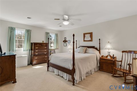 Tiny photo for 3209 Walnut Street, Hopewell, VA 23860 (MLS # 2527389)