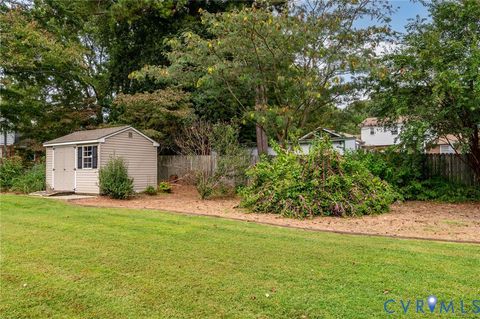 Tiny photo for 3209 Walnut Street, Hopewell, VA 23860 (MLS # 2527389)