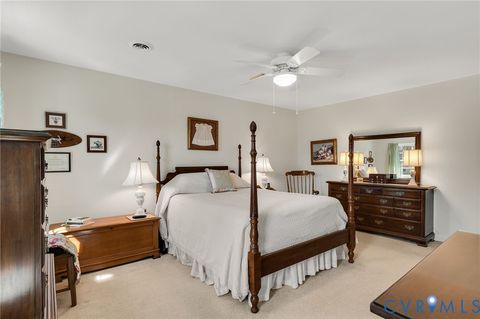 Tiny photo for 3209 Walnut Street, Hopewell, VA 23860 (MLS # 2527389)
