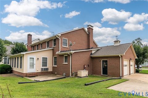Tiny photo for 3209 Walnut Street, Hopewell, VA 23860 (MLS # 2527389)