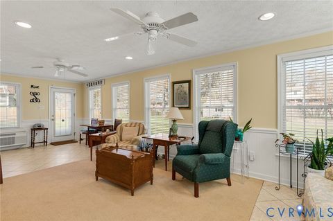 Tiny photo for 3209 Walnut Street, Hopewell, VA 23860 (MLS # 2527389)