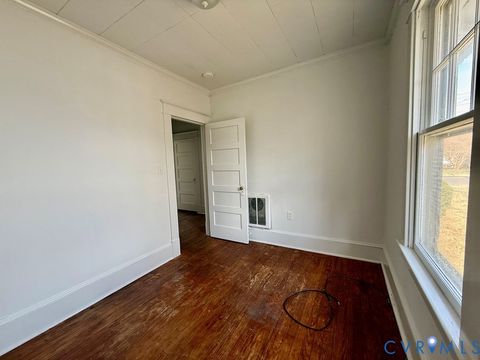 Tiny photo for 312 E Church Street, Kilmarnock, VA 22482 (MLS # 2605567)