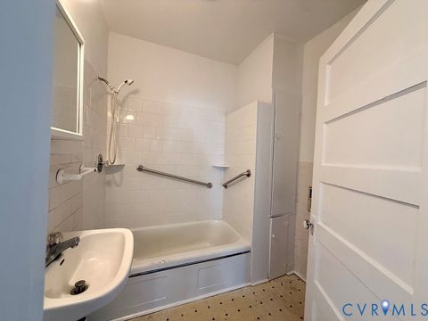 Tiny photo for 312 E Church Street, Kilmarnock, VA 22482 (MLS # 2605567)