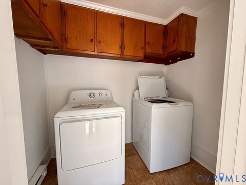 Tiny photo for 312 E Church Street, Kilmarnock, VA 22482 (MLS # 2605567)