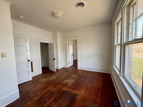 Tiny photo for 312 E Church Street, Kilmarnock, VA 22482 (MLS # 2605567)