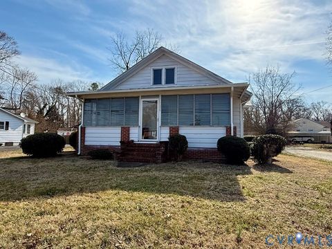 Tiny photo for 312 E Church Street, Kilmarnock, VA 22482 (MLS # 2605567)