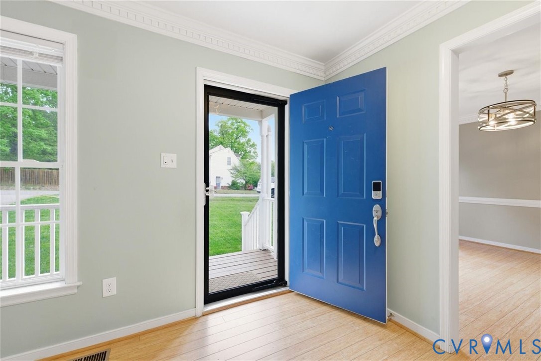 3131 Poinsetta Drive