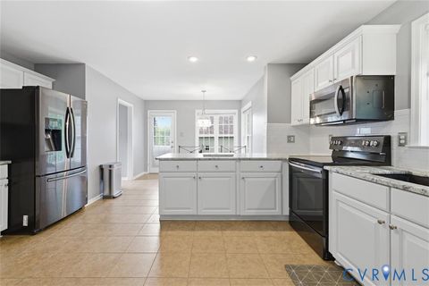 Tiny photo for 3131 Poinsetta Drive, Chester, VA 23831 (MLS # 2609610)