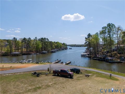 Tiny photo for 449 Gila Trail Trail, Bracey, VA 23919 (MLS # 2608396)