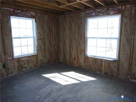 Tiny photo for 609 Nottoway Avenue, Blackstone, VA 23824 (MLS # 2533304)