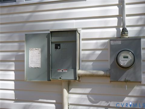 Tiny photo for 609 Nottoway Avenue, Blackstone, VA 23824 (MLS # 2533304)