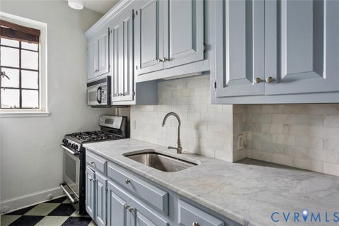 Tiny photo for 612 W Franklin Street #5E, Richmond, VA 23220 (MLS # 2623995)