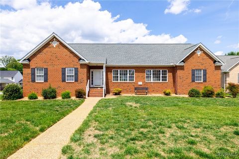 Photo of 8090 Berkeley Forest Court, Mechanicsville, VA 23116 (MLS # 2512078)