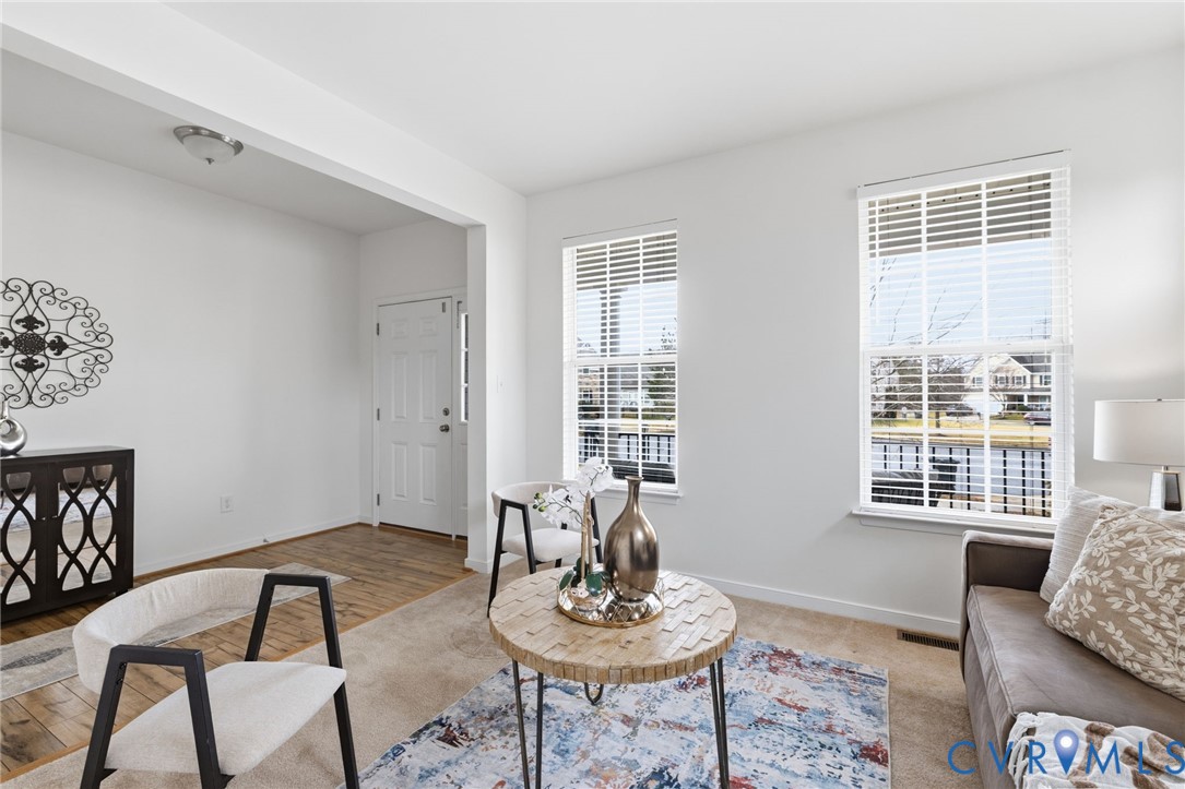 8838 Thorneshire Circle