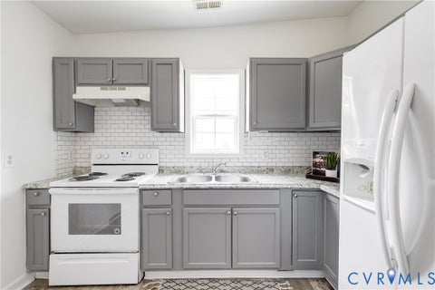 Tiny photo for 2906 Nine Mile Road, Richmond, VA 23223 (MLS # 2616732)