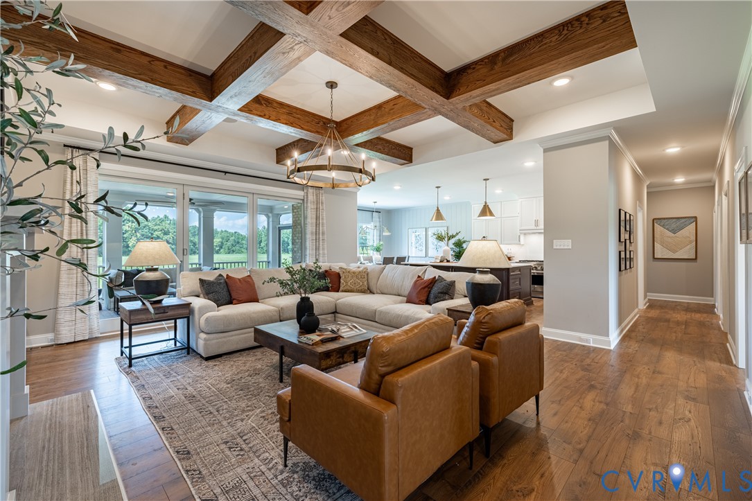 8236 Mount Eagle Road