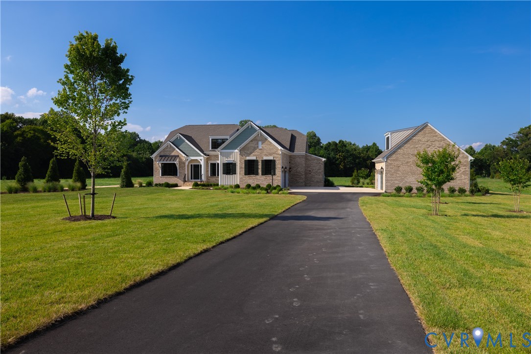 8236 Mount Eagle Road