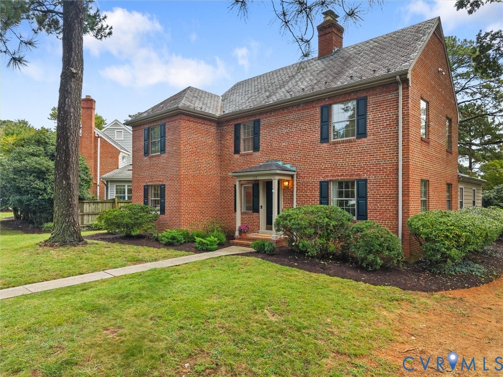 1113 E Durwood Crescent