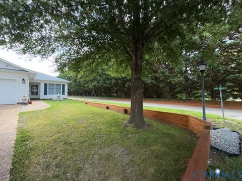 Photo for 10 Bay Court
