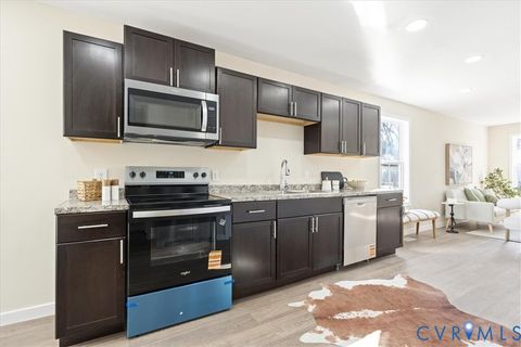 Tiny photo for 1100 Patrick St, Petersburg, VA 23803 (MLS # 2603021)