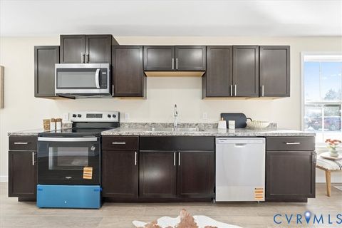 Tiny photo for 1100 Patrick St, Petersburg, VA 23803 (MLS # 2603021)