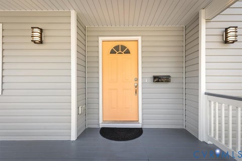 Tiny photo for 830 Rome Street, Petersburg, VA 23803 (MLS # 2624093)