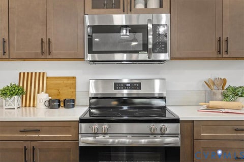 Tiny photo for 830 Rome Street, Petersburg, VA 23803 (MLS # 2624093)