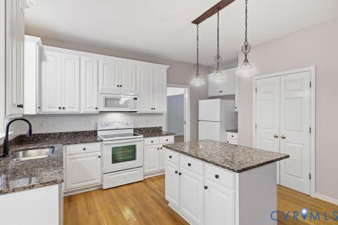 Tiny photo for 6000 Fox Grove Place, Midlothian, VA 23112 (MLS # 2622711)