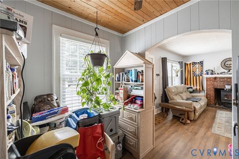 Tiny photo for 911 Floral Avenue, Colonial Heights, VA 23834 (MLS # 2605276)