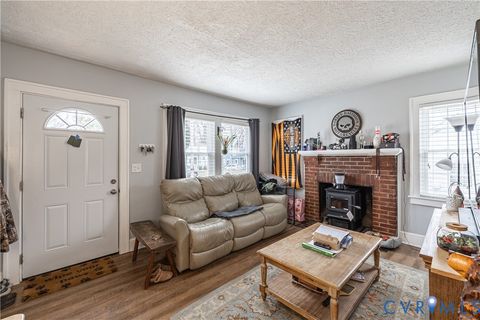 Tiny photo for 911 Floral Avenue, Colonial Heights, VA 23834 (MLS # 2605276)