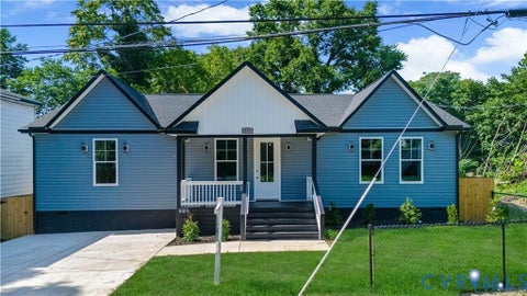 Photo of 215 Mars Street, Petersburg, VA 23803 (MLS # 2627177)