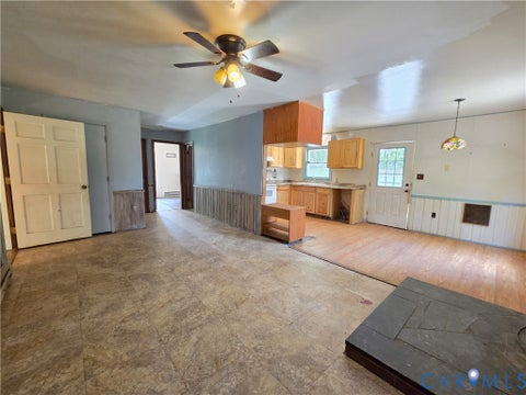 Tiny photo for 2159 Glenmore Road, Scottsville, VA 24590 (MLS # 2623541)