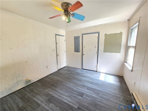 Tiny photo for 2159 Glenmore Road, Scottsville, VA 24590 (MLS # 2623541)