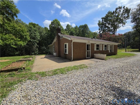Tiny photo for 2159 Glenmore Road, Scottsville, VA 24590 (MLS # 2623541)