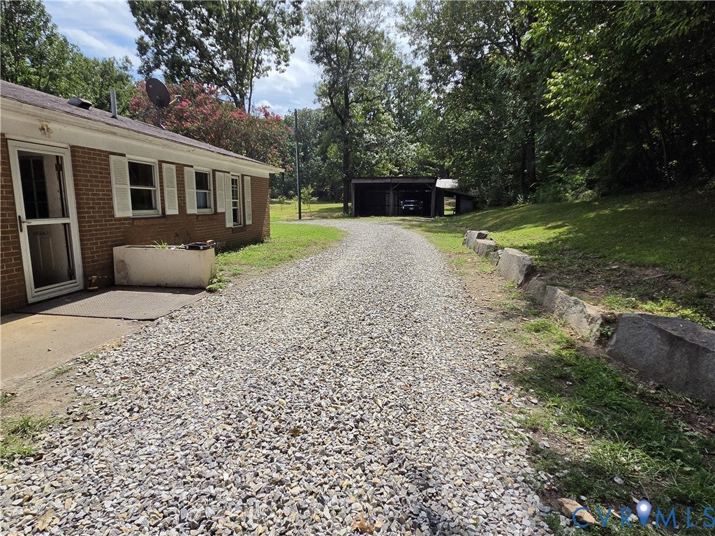 2159 Glenmore Road