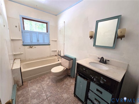 Tiny photo for 2159 Glenmore Road, Scottsville, VA 24590 (MLS # 2623541)