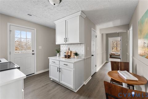 Tiny photo for 16845 New Baltimore Road, Milford, VA 22514 (MLS # 2605499)